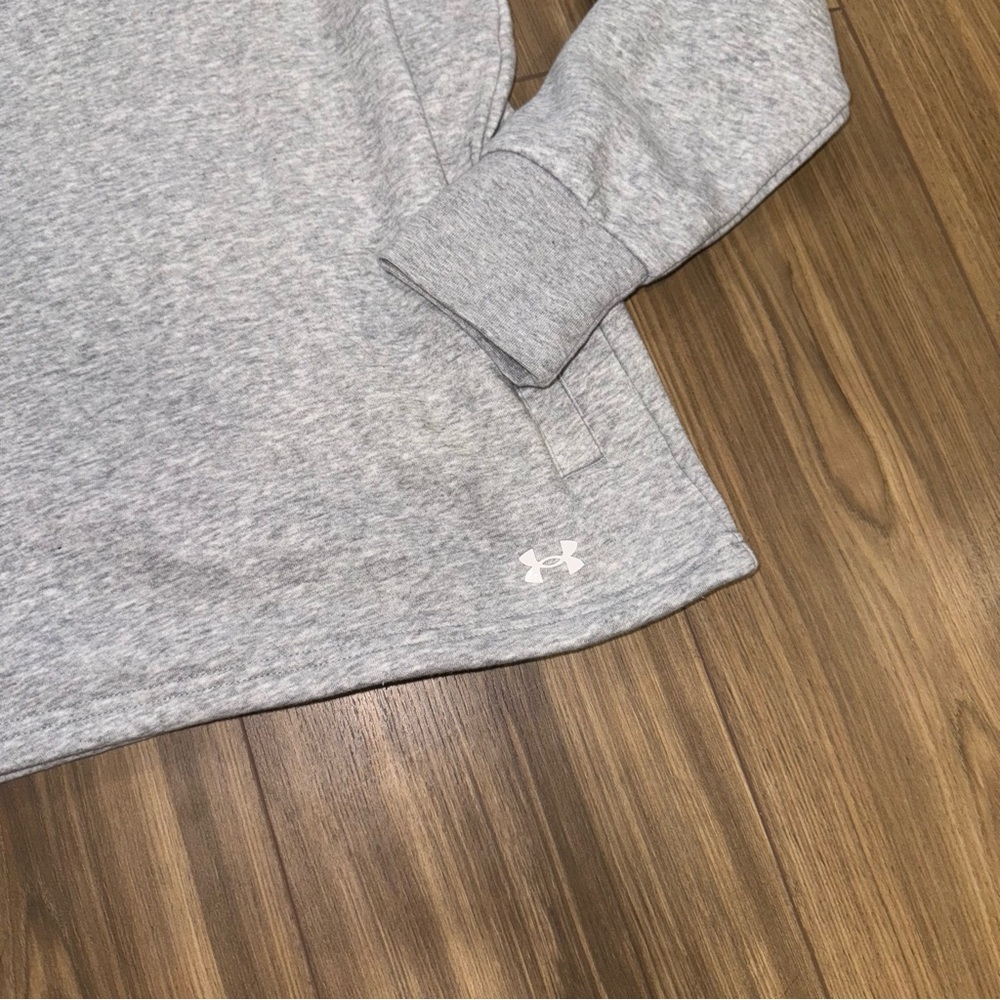 Under Armour Sweatshirt - Picture 2 of 4